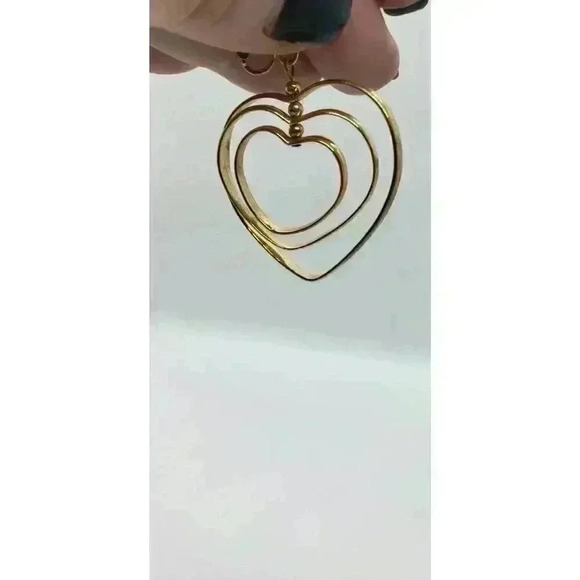 Vintage Trifari Multi 3 Heart Big Hoop Earrings All 3 Spin Gold Signed RARE HTF - Picture 10 of 11